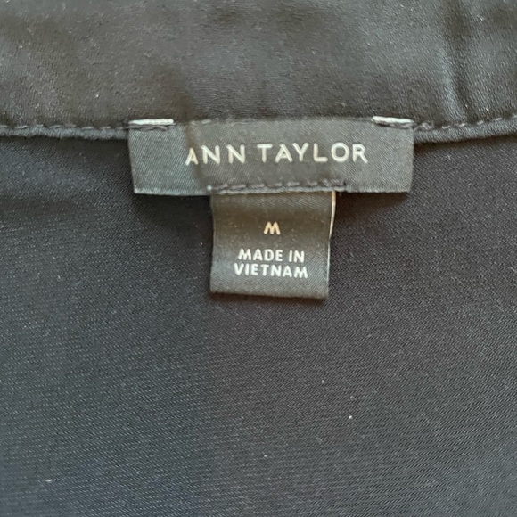Ann Taylor blouse - Picture 4 of 8